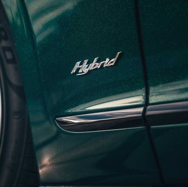 Bentley Flying Spur Hybrid: Noble Zurückhaltung beim Verbrauch